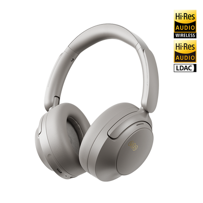 Auscultadores sem fios QCY H3S Over-Ear cinzentos, vista frontal ligeiramente inclinada para a direita com certificações Hi-Res Audio Wireless e LDAC.