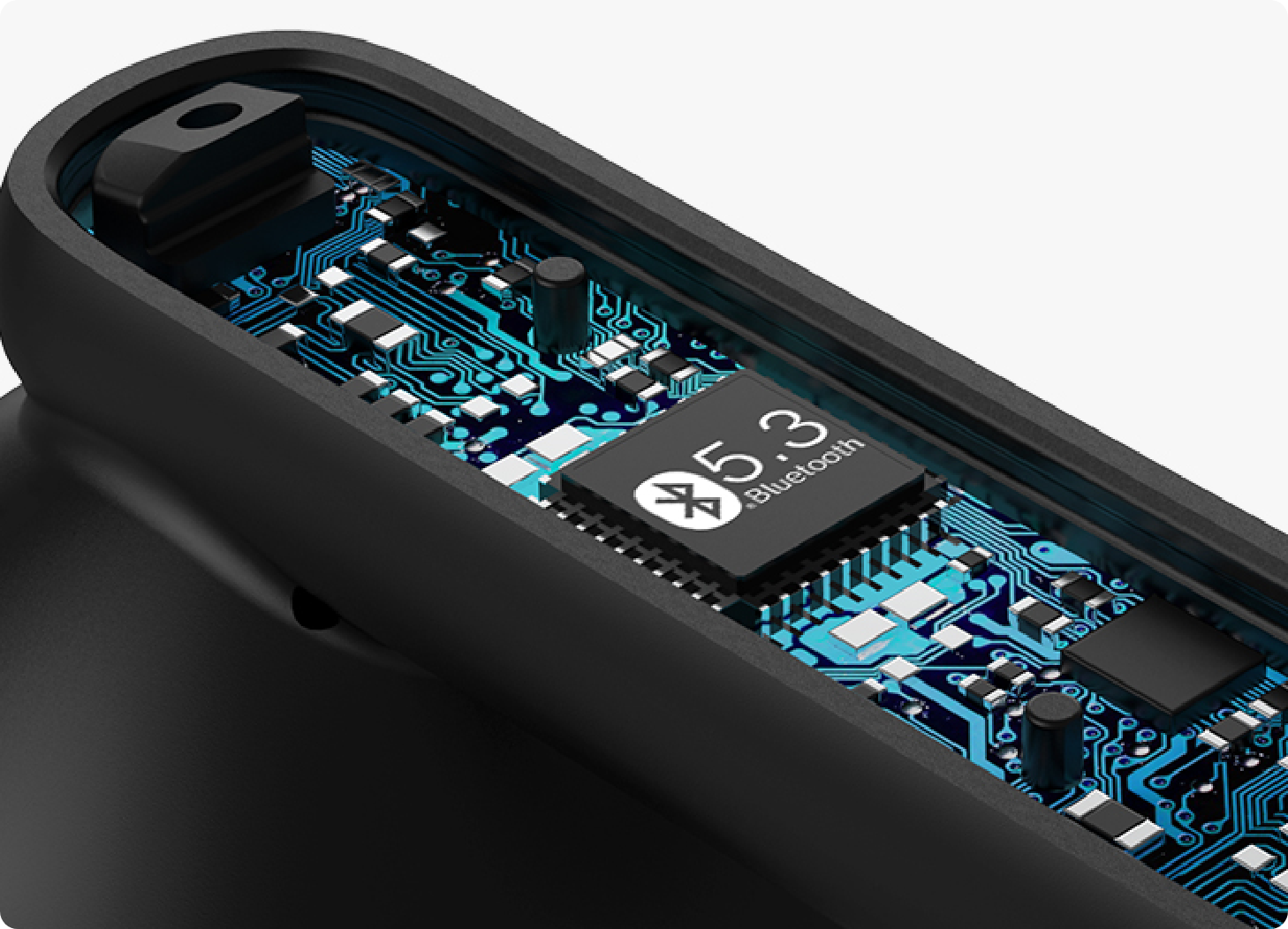 Chip Bluetooth 5.3 em dispositivo eletrónico com placa de circuito azul