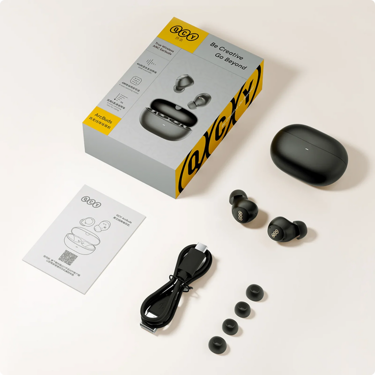 Auriculares True Wireless QCY ArcBuds com estojo de carregamento, cabo USB-C e pontas auriculares – design moderno, preto, conjunto.