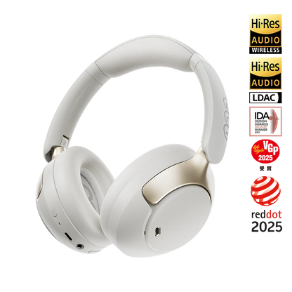 QCY H3 Pro auscultadores Bluetooth over-ear brancos com detalhes dourados, com certificações Hi-Res Audio, LDAC, iF Design e VGP 2025