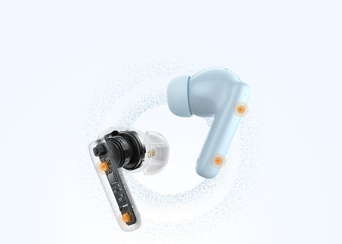 Auriculares Bluetooth com interior transparente e superfície azul, detalhes de design modernos e componentes técnicos visíveis