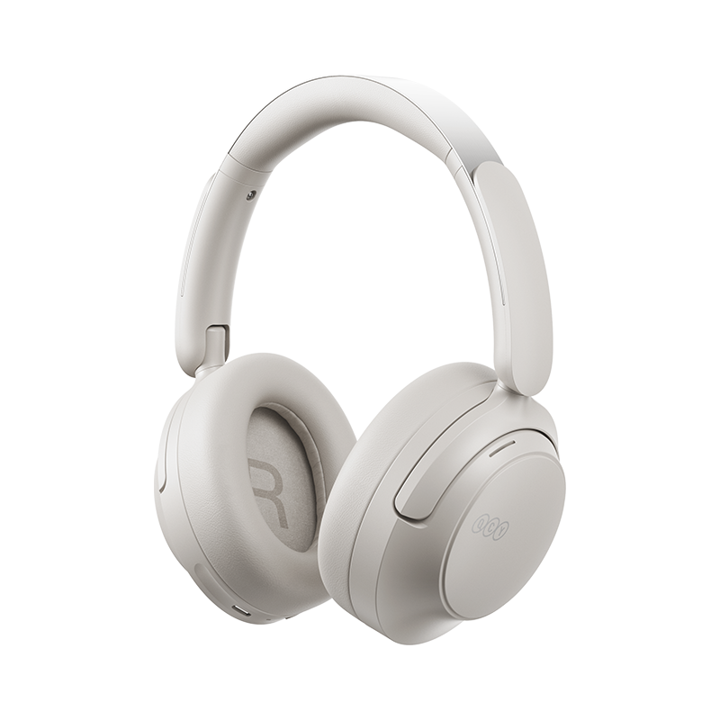 Auriculares sem fios QCY H3S brancos, vista frontal, logótipo cinzento "R" em destaque na concha auricular direita.